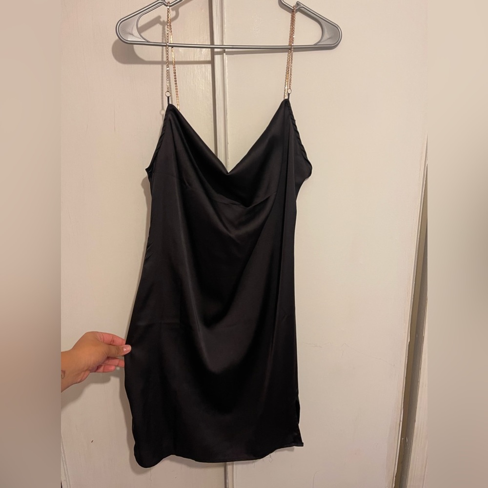 Black cocktail dress with smal slit